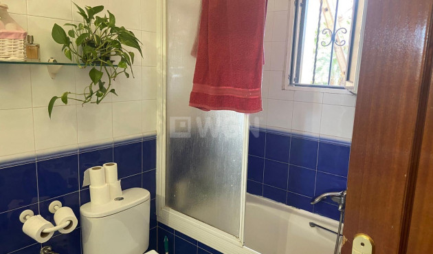 Wiederverkauf - Villa - Orihuela Costa - Punta Prima