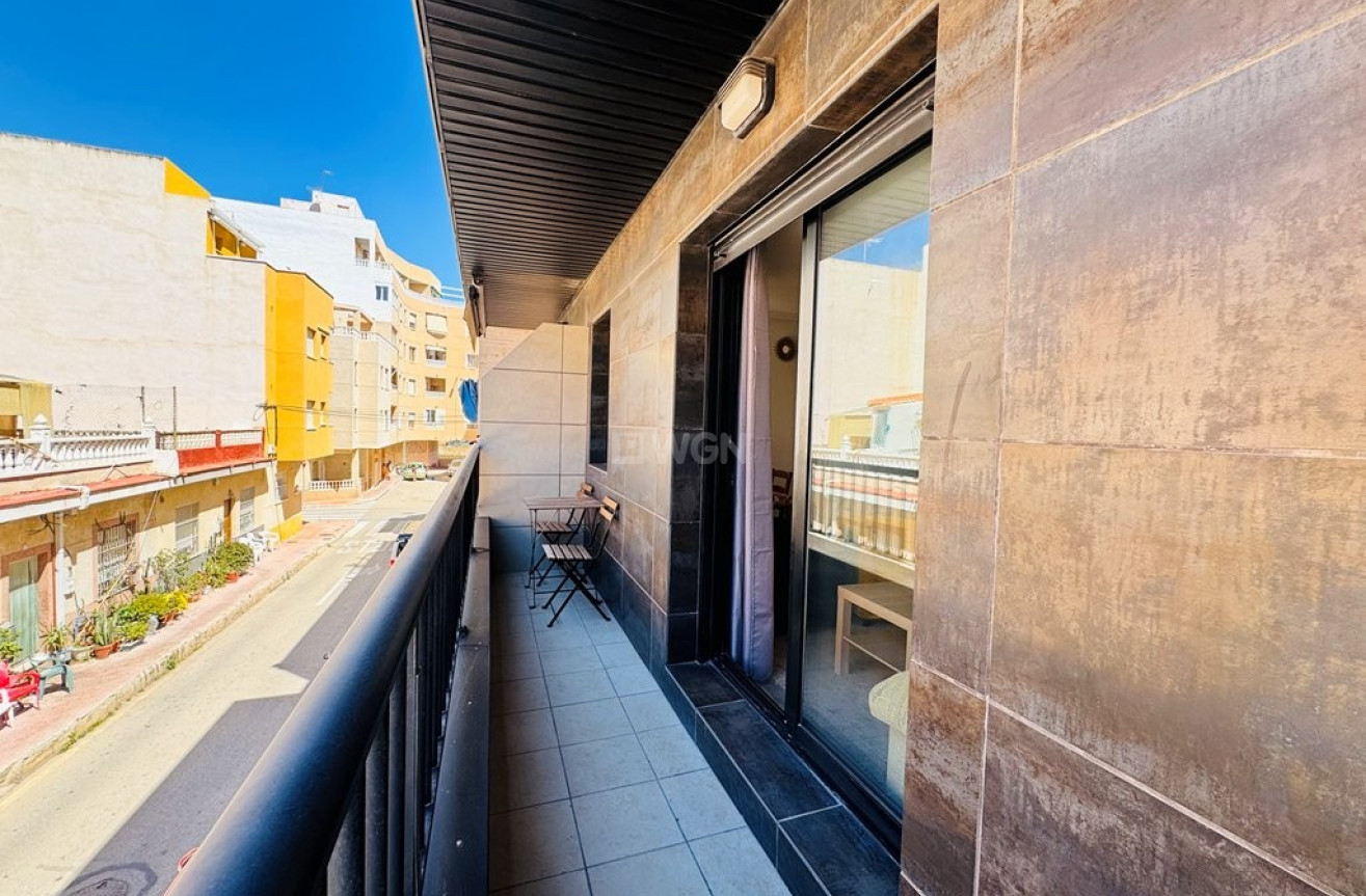 Resale - Apartment / flat - La Mata - Costa Blanca