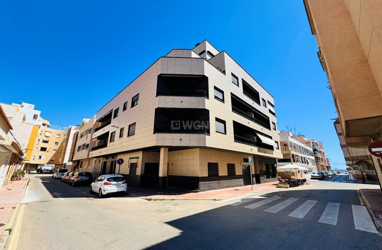 Resale - Apartment / flat - La Mata - Costa Blanca