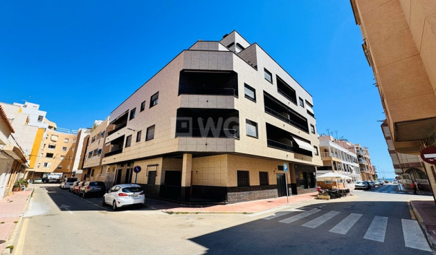 Resale - Apartment / flat - La Mata - Costa Blanca