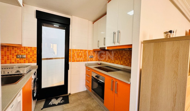 Resale - Apartment / flat - La Mata - Costa Blanca