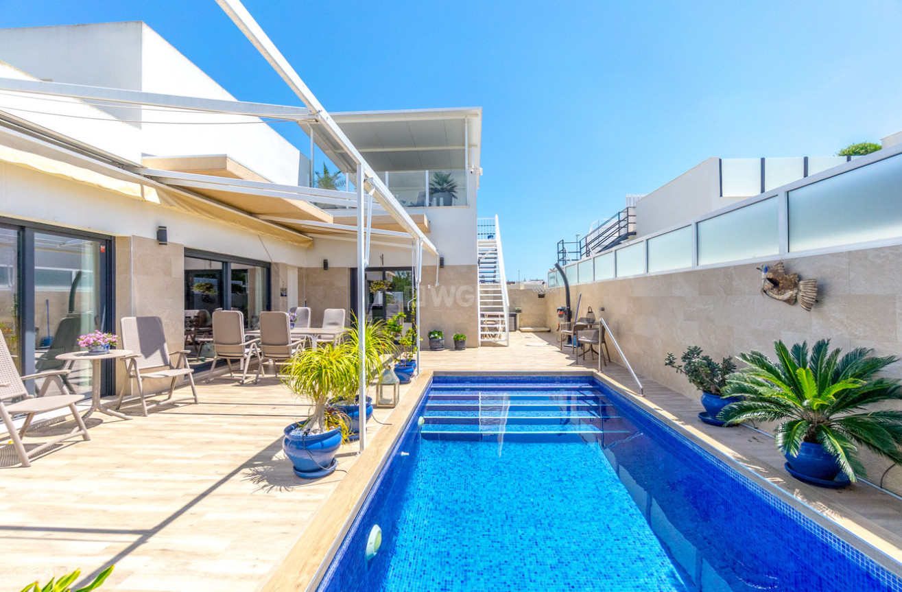 Odsprzedaż - Villa - Daya Nueva - Costa Blanca