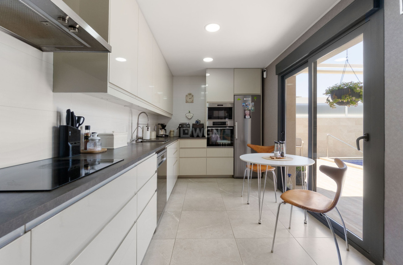 Odsprzedaż - Villa - Daya Nueva - Costa Blanca