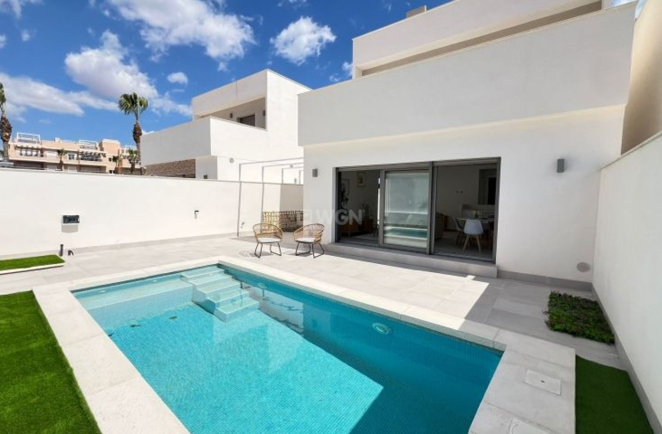 Resale - Villa - Orihuela Costa - Costa Blanca