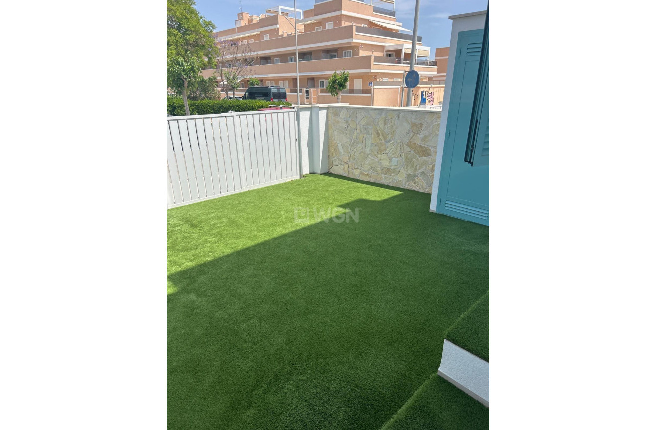 Odsprzedaż - Bungalow - Pilar de la Horadada - El Mojón