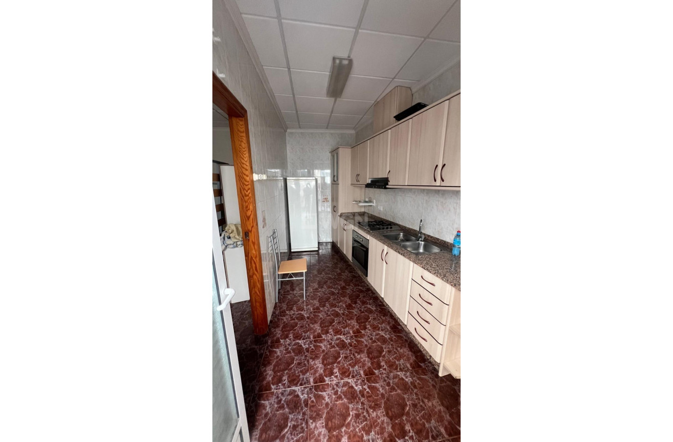 Wiederverkauf - Stadthaus - Torrevieja - Estacion De Autobuses