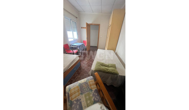 Wiederverkauf - Stadthaus - Torrevieja - Estacion De Autobuses