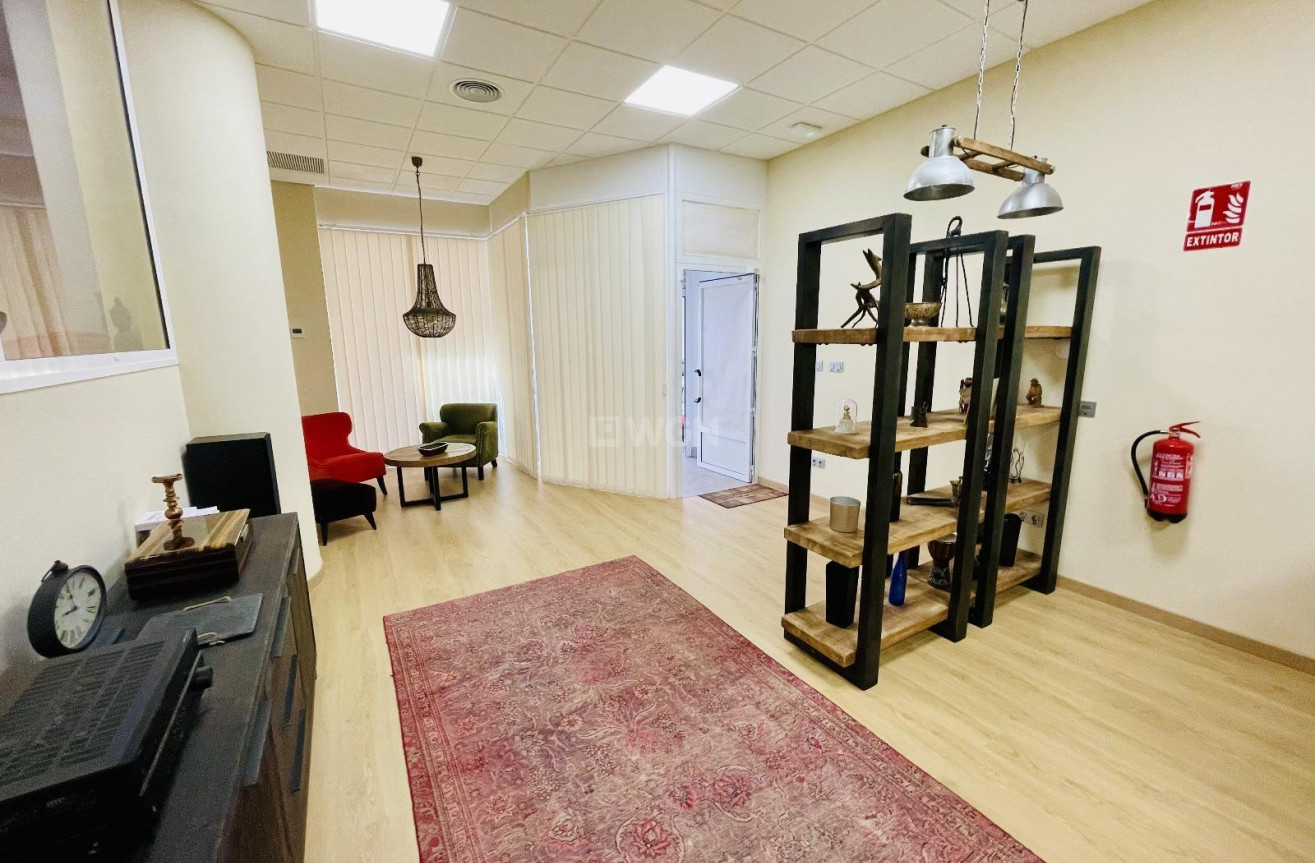 Wiederverkauf - Kommerziell - Torrevieja - Centro