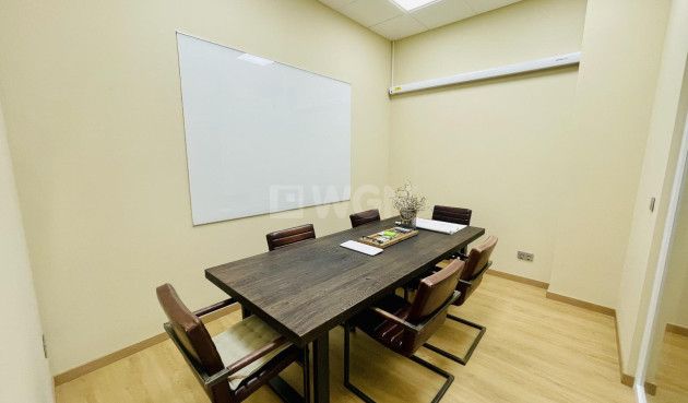 Wiederverkauf - Kommerziell - Torrevieja - Centro