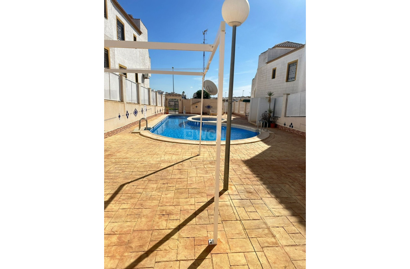 Reventa - Bungalow - Orihuela - Inland
