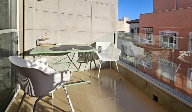 Resale - Apartment / flat - Torrevieja - Estacion De Autobuses