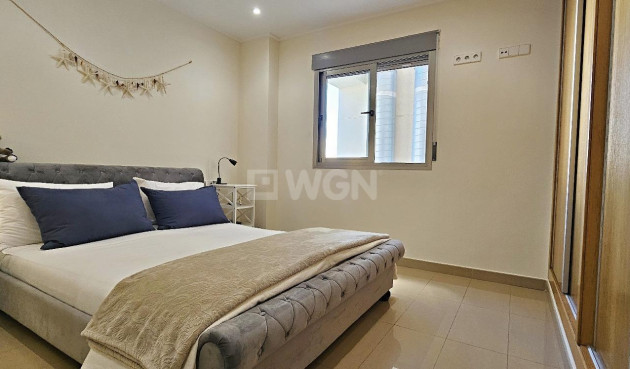 Resale - Apartment / flat - Torrevieja - Estacion De Autobuses