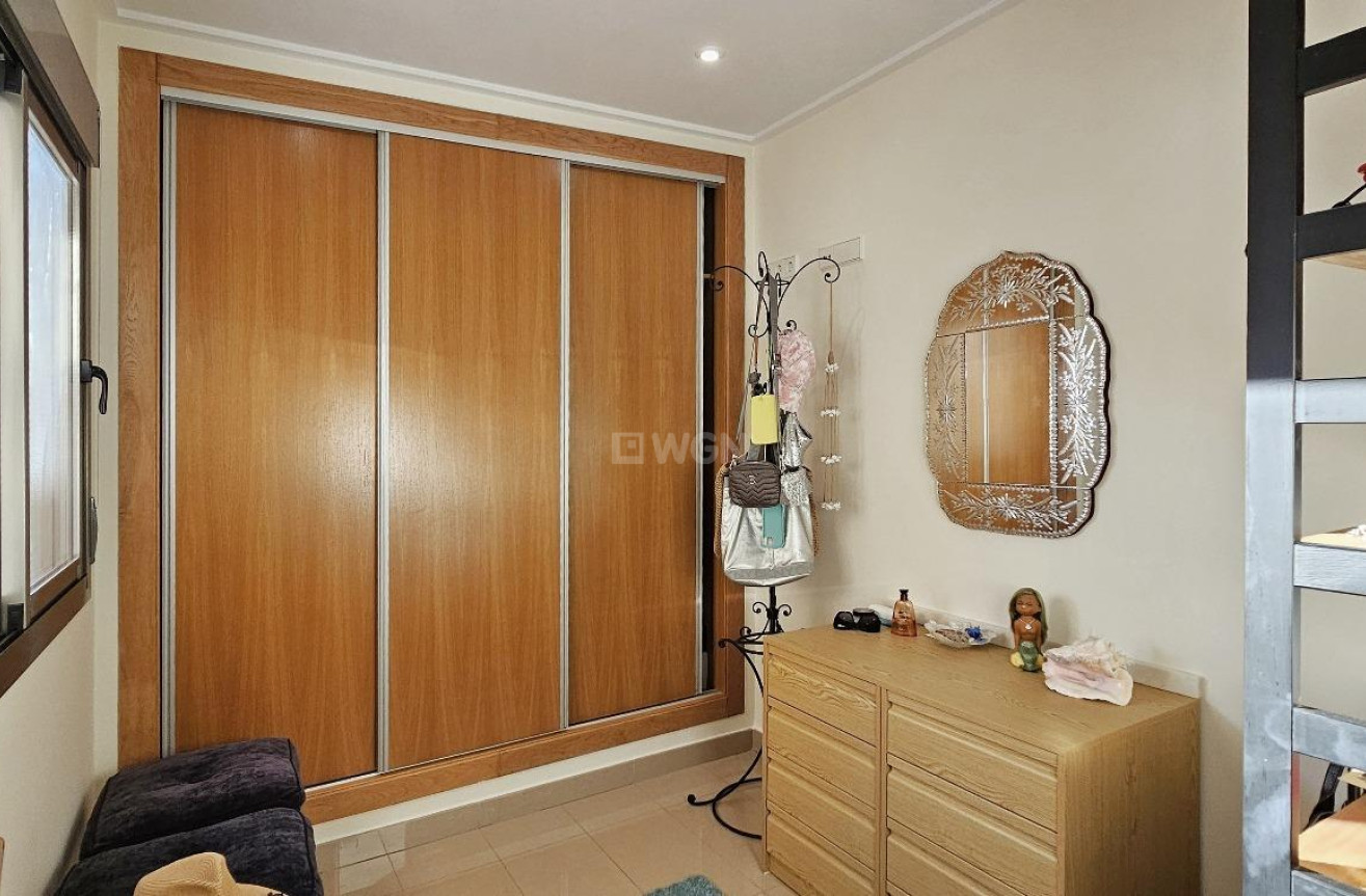 Resale - Apartment / flat - Torrevieja - Estacion De Autobuses