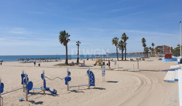 Resale - Apartment / flat - Torrevieja - Estacion De Autobuses