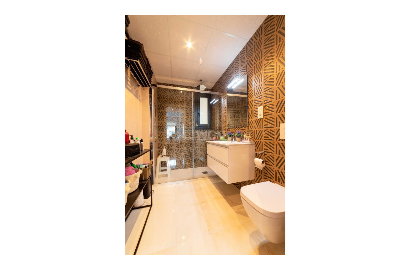 Reventa - Apartamento / piso - Playa Flamenca - Costa Blanca