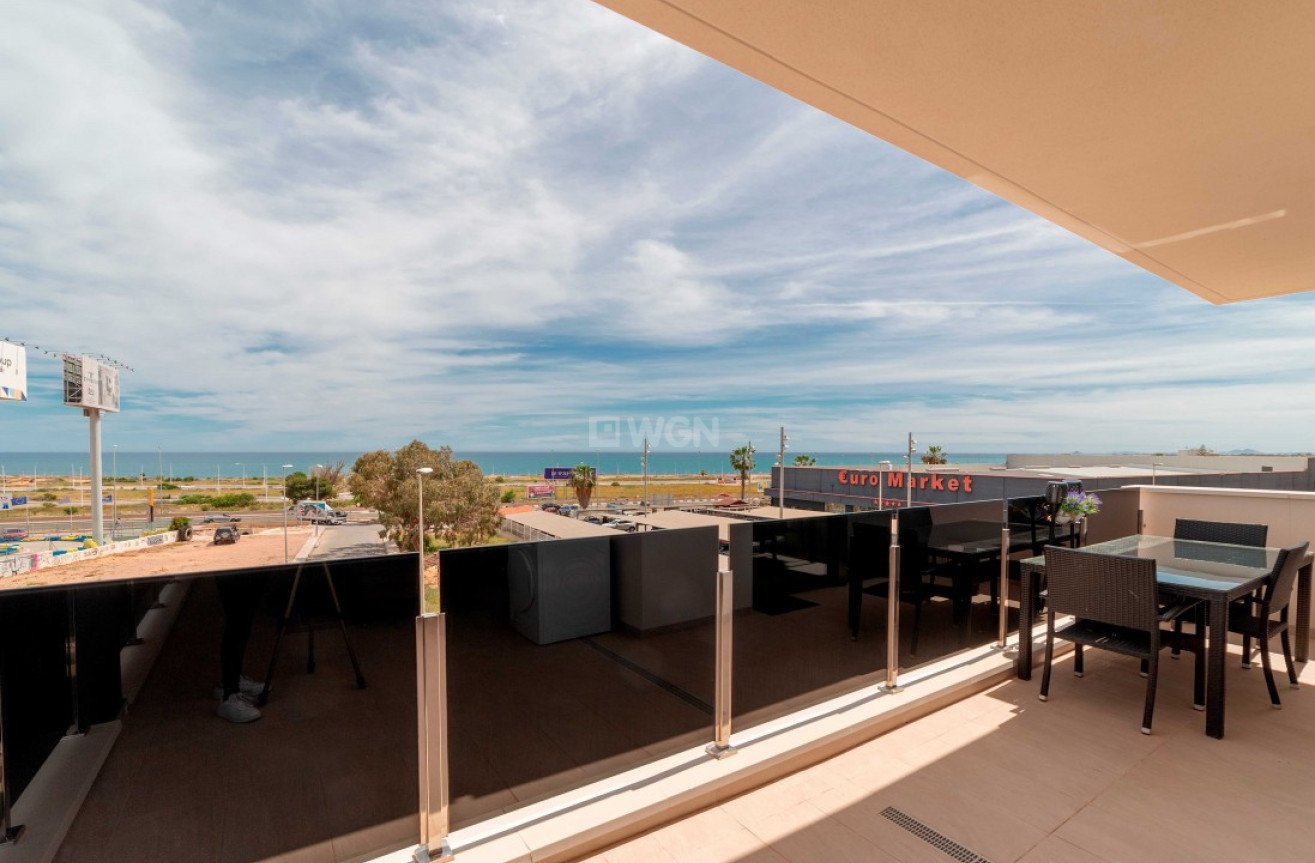 Reventa - Apartamento / piso - Playa Flamenca - Costa Blanca