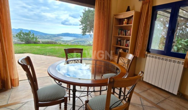 Wiederverkauf - Villa - Periana - Inland