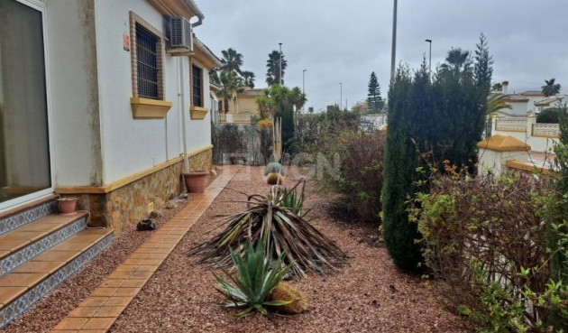 Wiederverkauf - Villa - Hondón de las Nieves - Inland