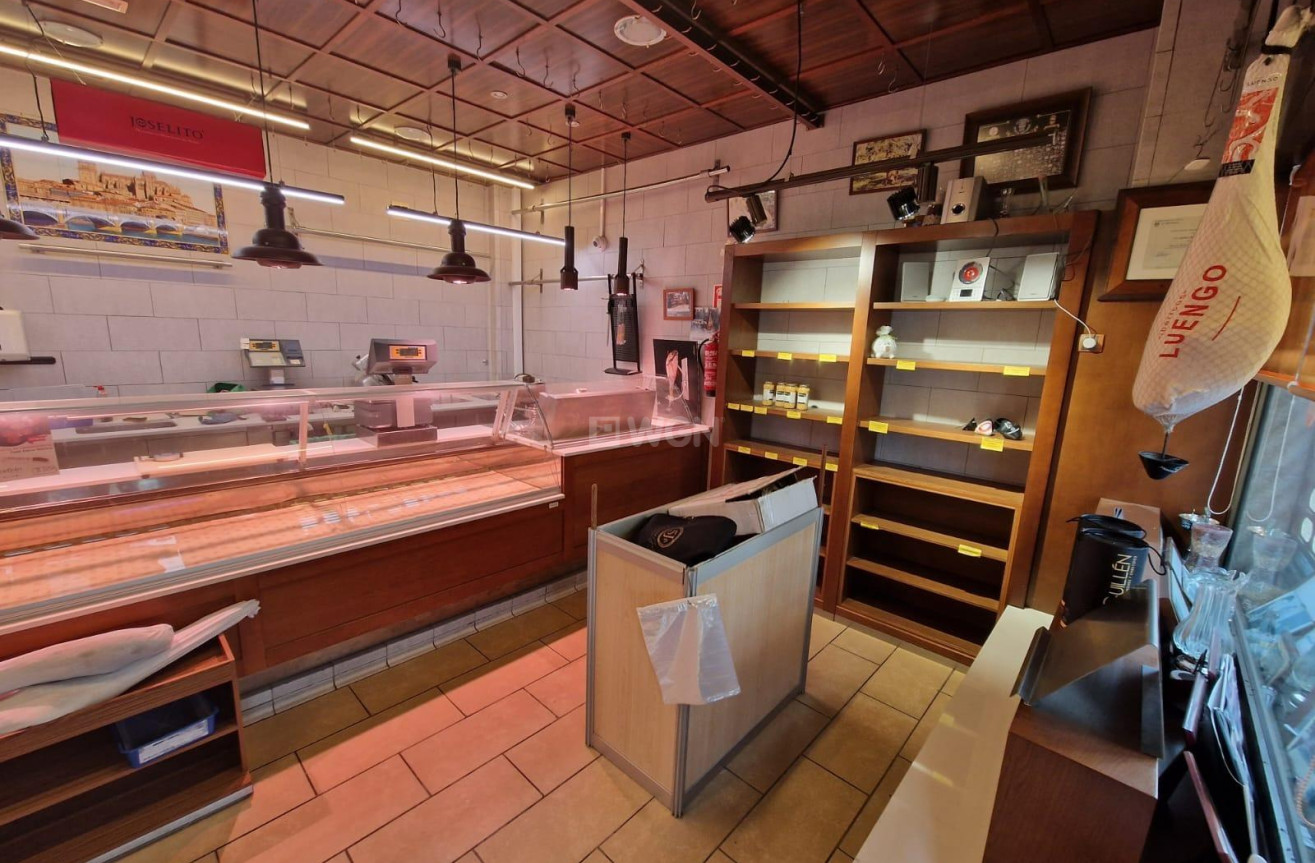 Odsprzedaż - Reklama w telewizji - Torrevieja - Estacion De Autobuses