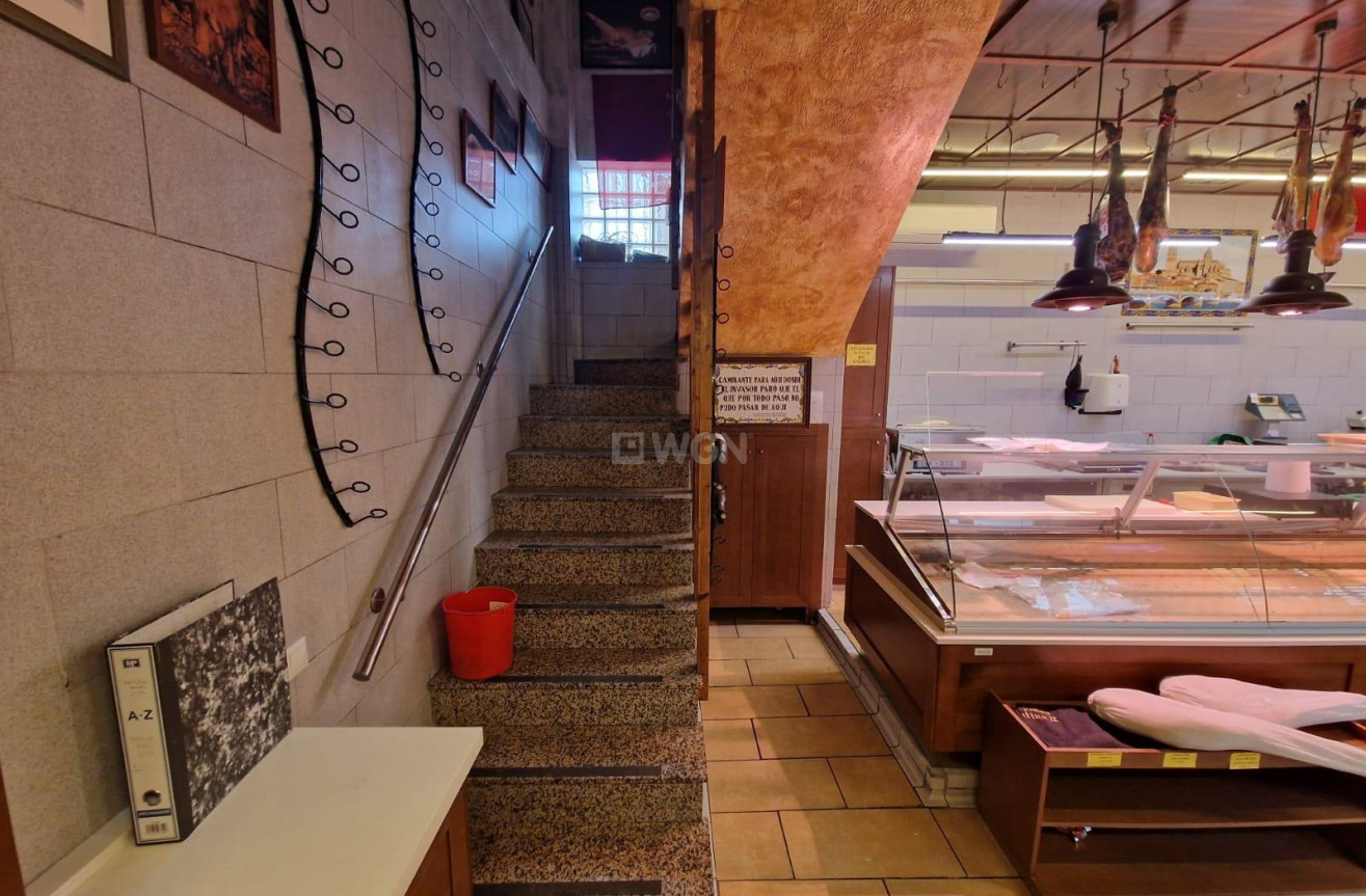 Odsprzedaż - Reklama w telewizji - Torrevieja - Estacion De Autobuses