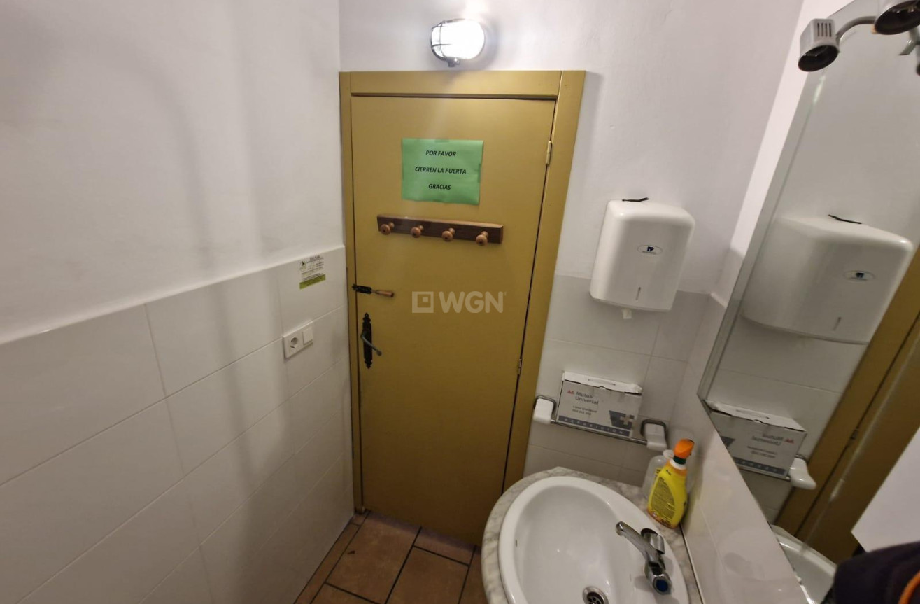 Odsprzedaż - Reklama w telewizji - Torrevieja - Estacion De Autobuses