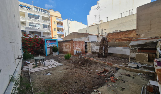 Odsprzedaż - Działka / Grunt - Torrevieja - Estacion De Autobuses