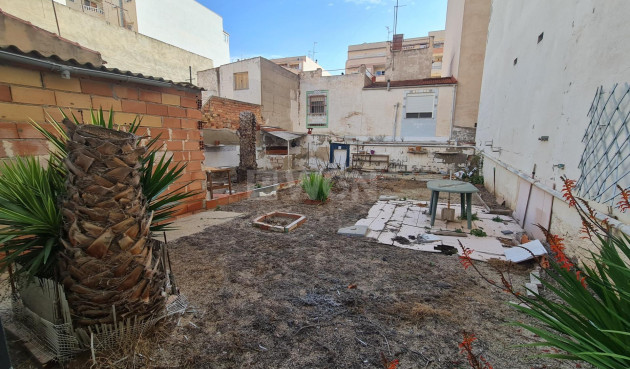 Odsprzedaż - Działka / Grunt - Torrevieja - Estacion De Autobuses