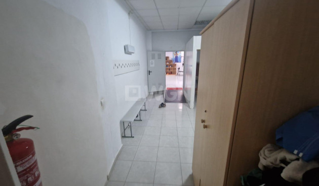 Odsprzedaż - Reklama w telewizji - Torrevieja - Estacion De Autobuses