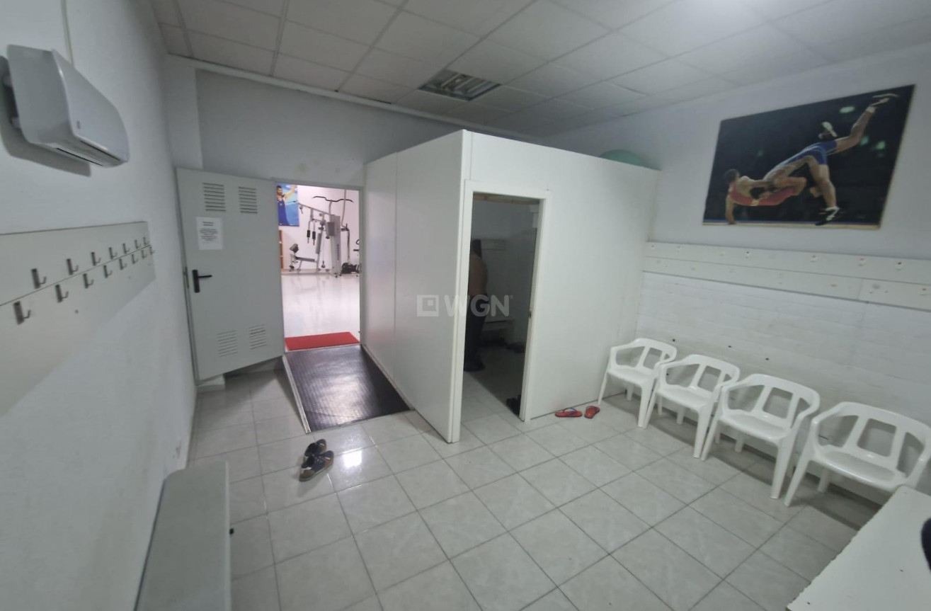 Odsprzedaż - Reklama w telewizji - Torrevieja - Estacion De Autobuses