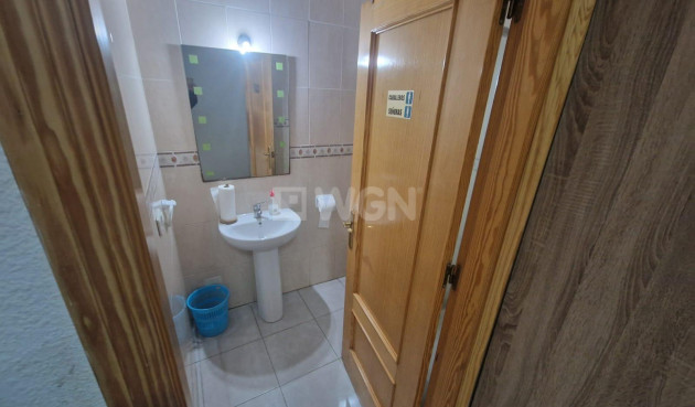 Odsprzedaż - Reklama w telewizji - Torrevieja - Estacion De Autobuses