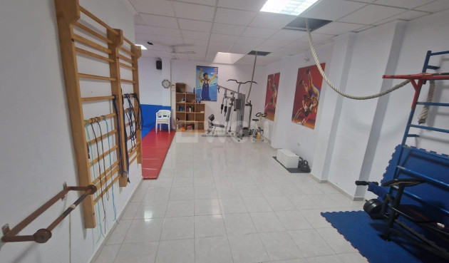 Odsprzedaż - Reklama w telewizji - Torrevieja - Estacion De Autobuses