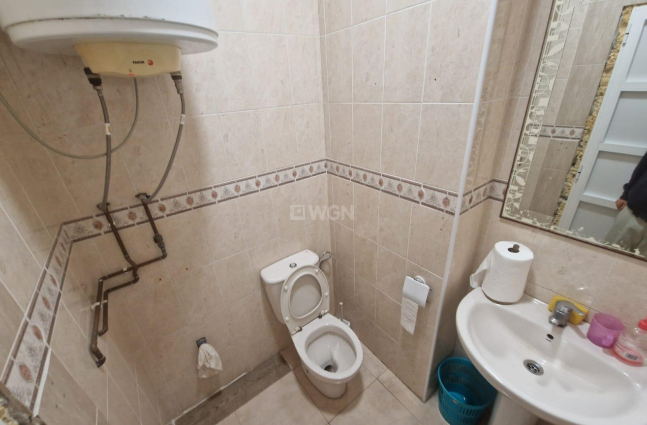 Odsprzedaż - Reklama w telewizji - Torrevieja - Estacion De Autobuses