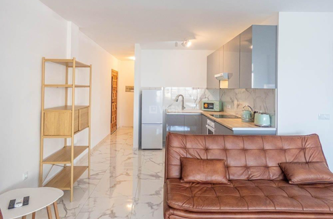 Odsprzedaż - Mieszkanie w bloku - Orihuela Costa - Villamartín