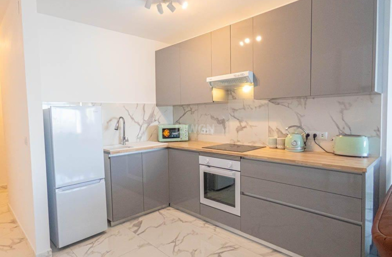 Odsprzedaż - Mieszkanie w bloku - Orihuela Costa - Villamartín