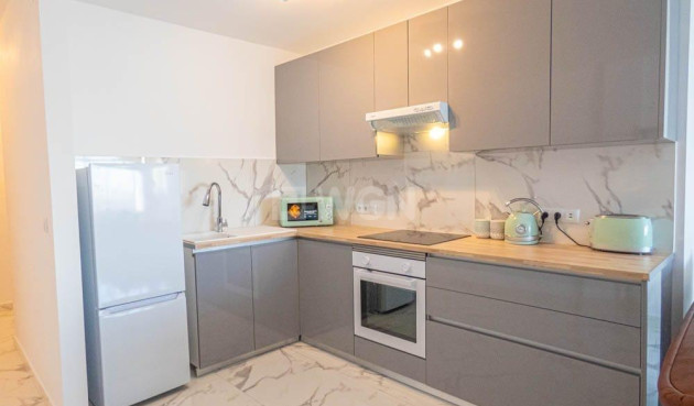 Odsprzedaż - Mieszkanie w bloku - Orihuela Costa - Villamartín