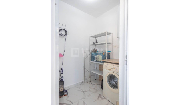 Odsprzedaż - Mieszkanie w bloku - Orihuela Costa - Villamartín