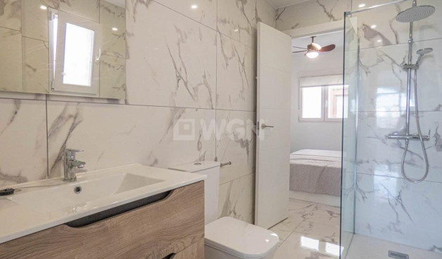 Odsprzedaż - Mieszkanie w bloku - Orihuela Costa - Villamartín