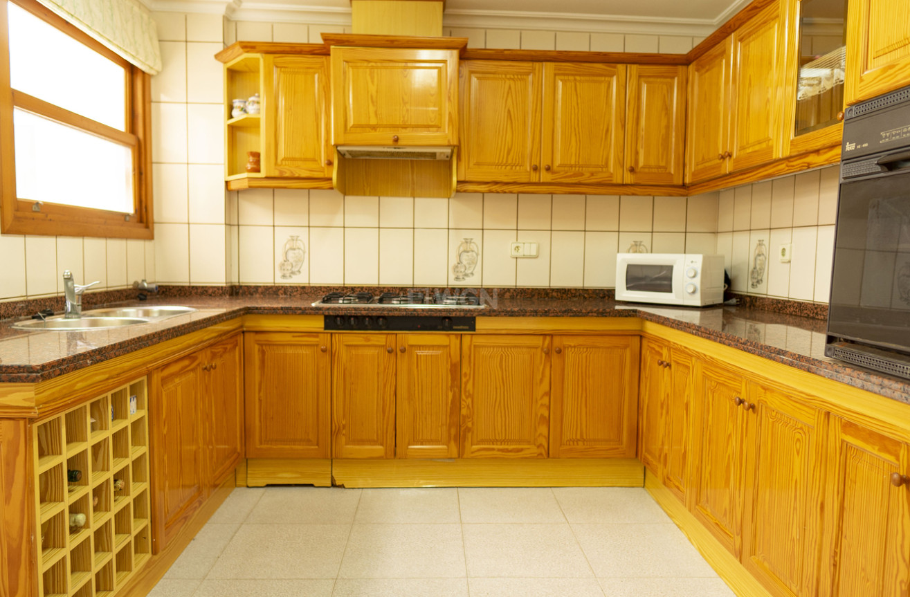 Odsprzedaż - Daszek - Torrevieja - Playa del Cura