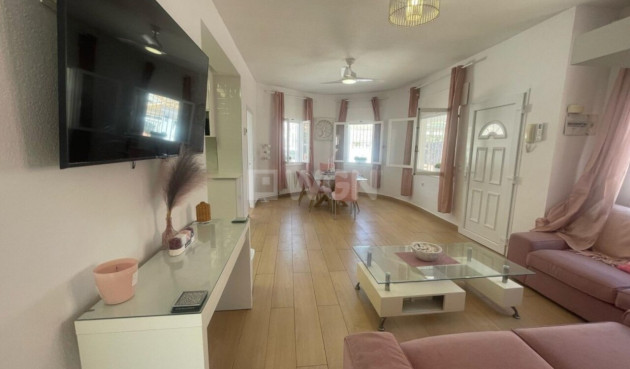 Reventa - Villa - Playa Flamenca - Costa Blanca