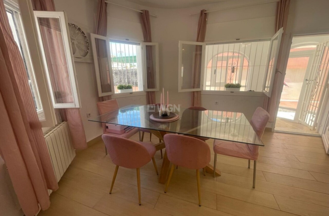 Reventa - Villa - Playa Flamenca - Costa Blanca