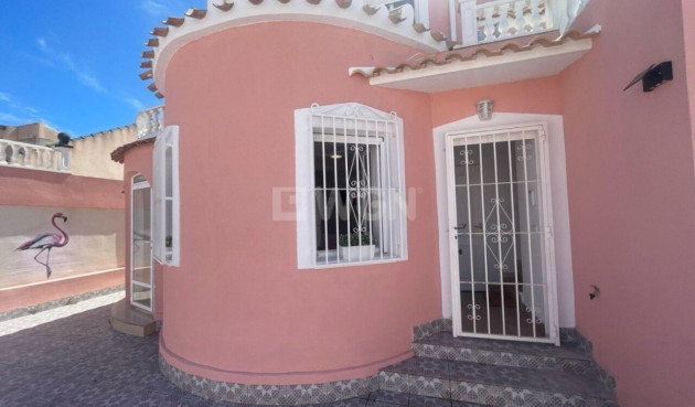 Reventa - Villa - Playa Flamenca - Costa Blanca