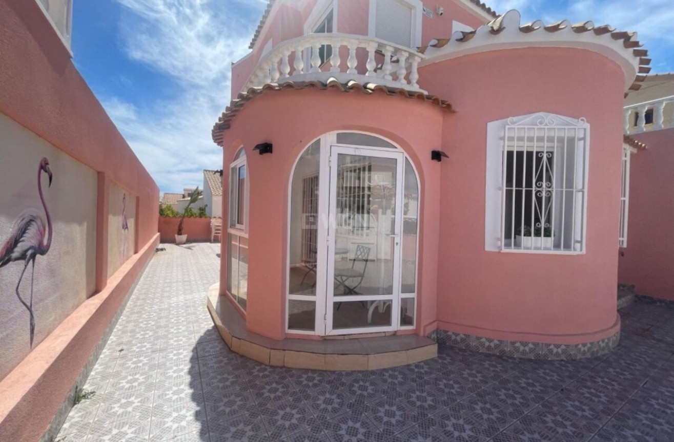 Reventa - Villa - Playa Flamenca - Costa Blanca