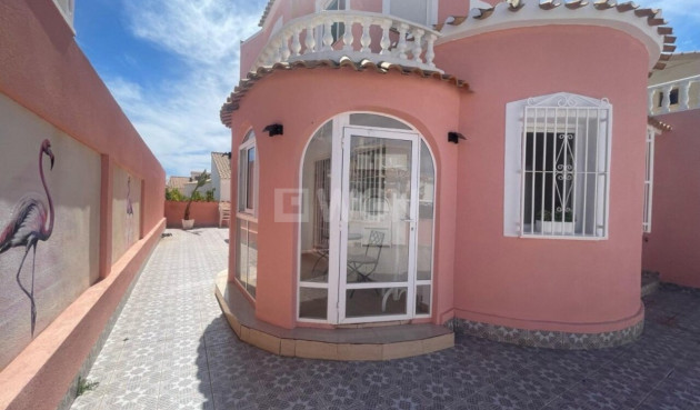 Reventa - Villa - Playa Flamenca - Costa Blanca
