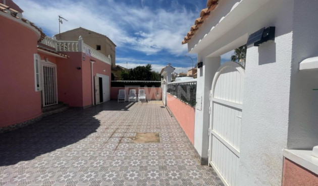 Reventa - Villa - Playa Flamenca - Costa Blanca