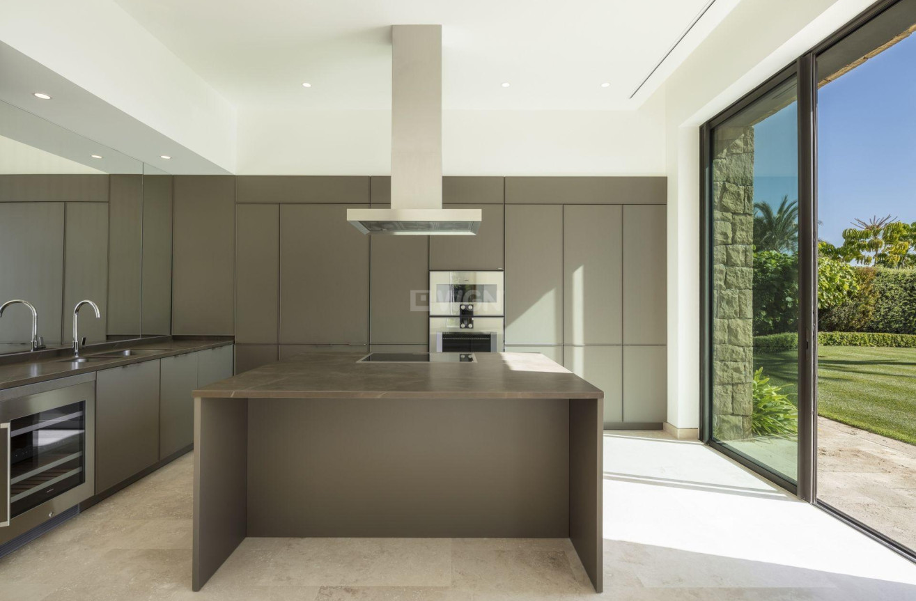 Nowy budynek - Villa - Casares - Pedregales