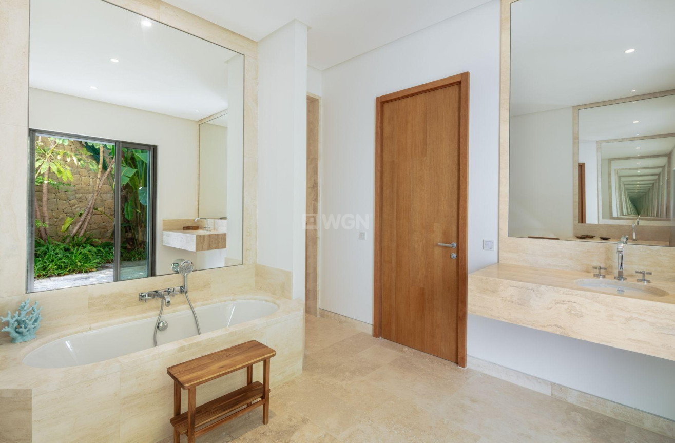 Neue Gebäude - Villa - Casares - Pedregales