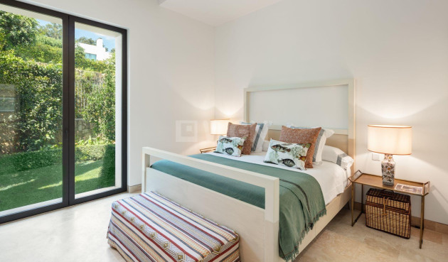 Neue Gebäude - Villa - Casares - Pedregales