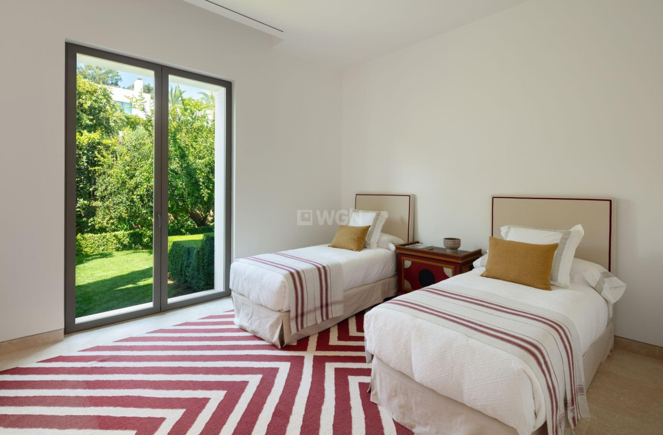 Neue Gebäude - Villa - Casares - Pedregales