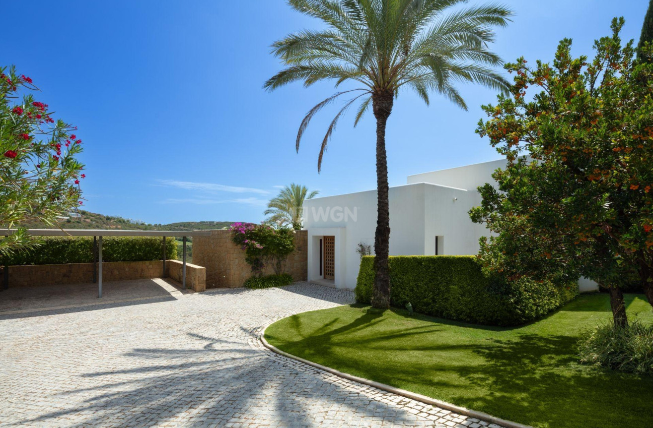 Neue Gebäude - Villa - Casares - Pedregales