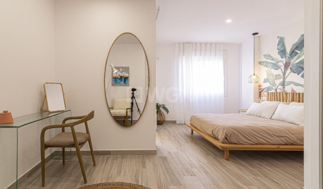 Nowy budynek - Kamienica - La Manga del Mar Menor - La Manga